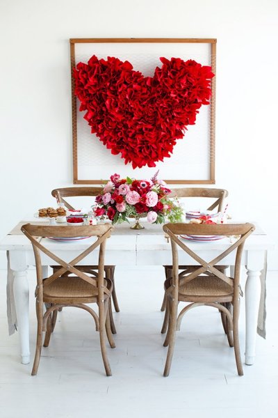 LittlePeanutMagazine_DIY_Heart_Backdrop_5